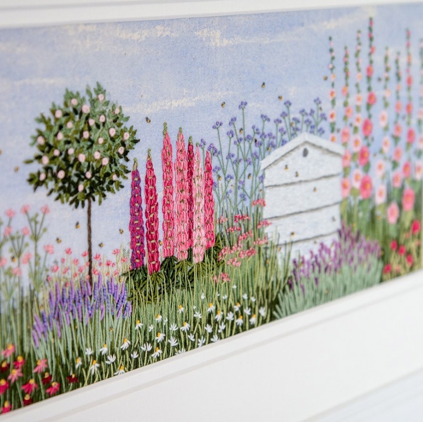 Floral Border and Beehive Kit by Jo Butcher - Click Image to Close